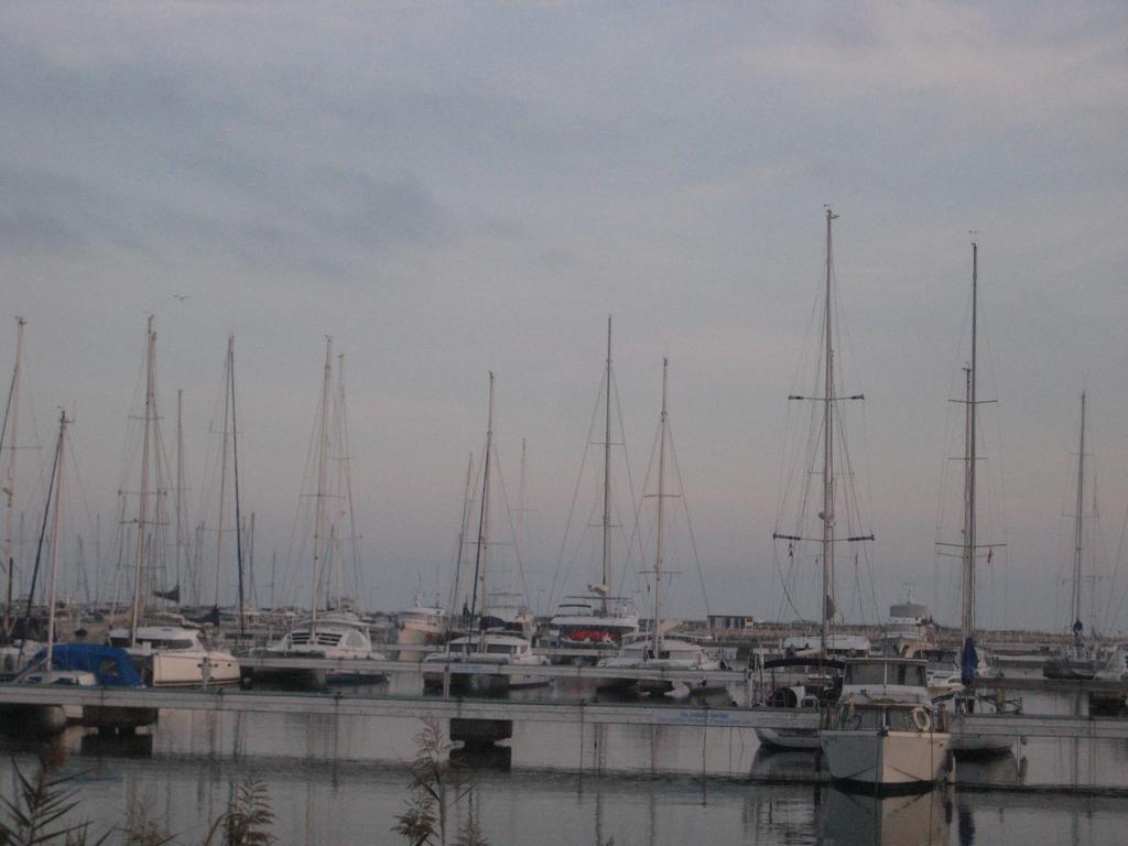 Apartamento Illa Mar Sant Carlos de la Ràpita Exterior foto